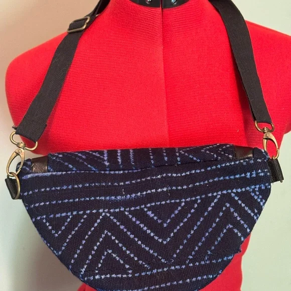 Mudcloth Sling Bag - Picture 2 of 5